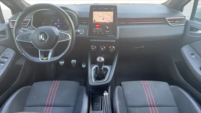 Renault Clio view 11