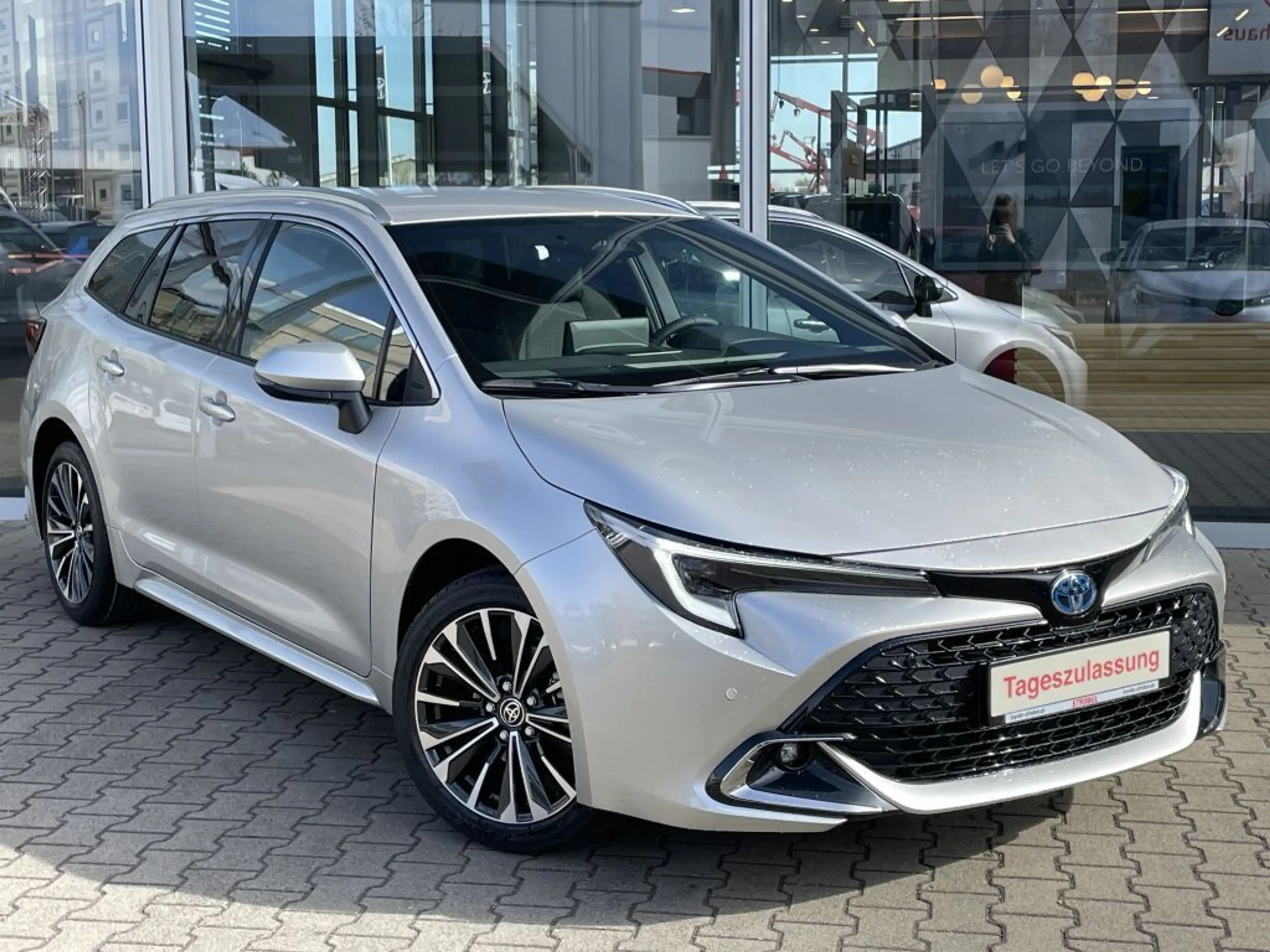 Toyota Corolla 1.8 Hybrid Touring Sports Teamplayer*Technik-Paket — photo 4