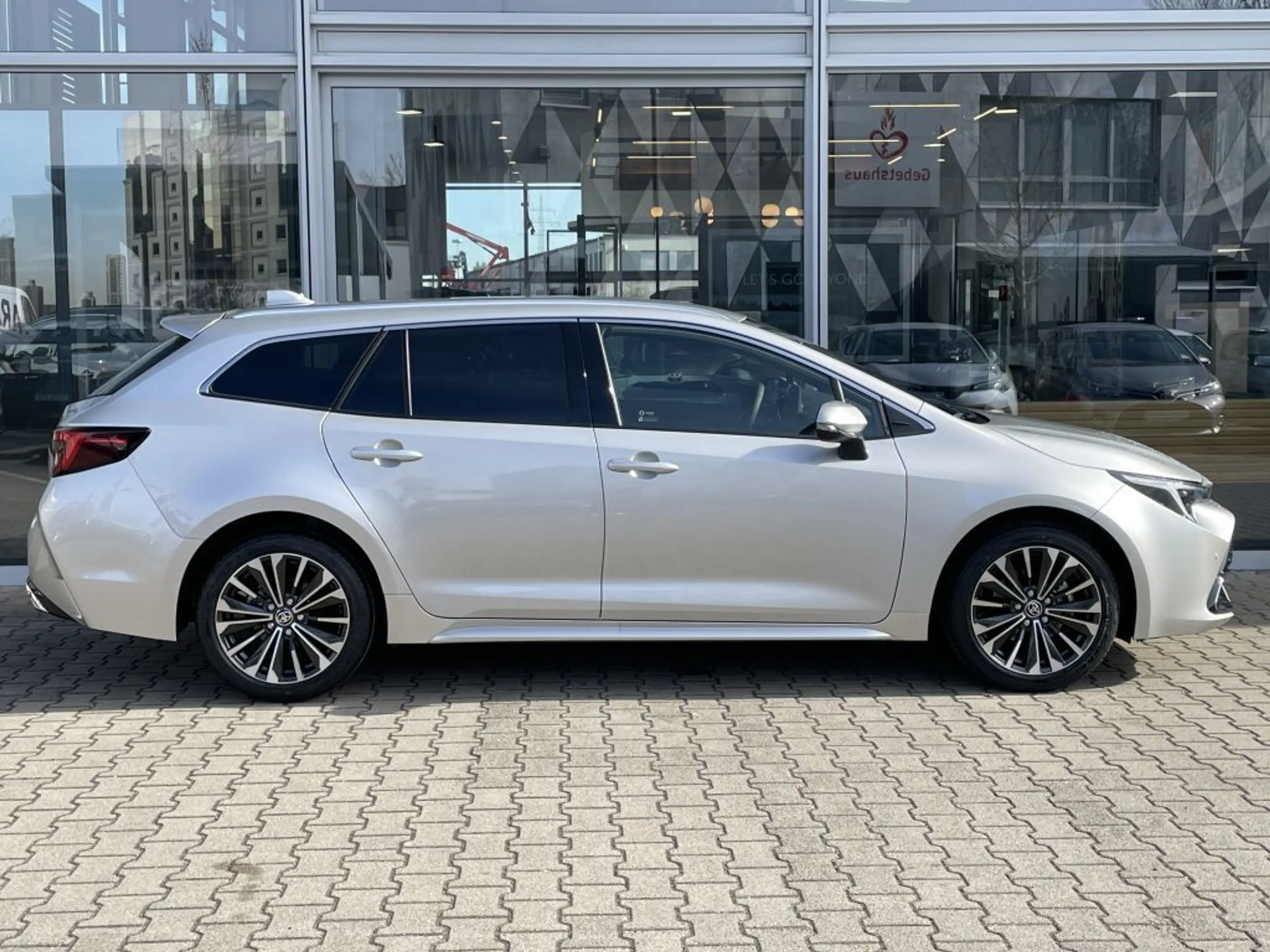 Toyota Corolla 1.8 Hybrid Touring Sports Teamplayer*Technik-Paket — photo 5