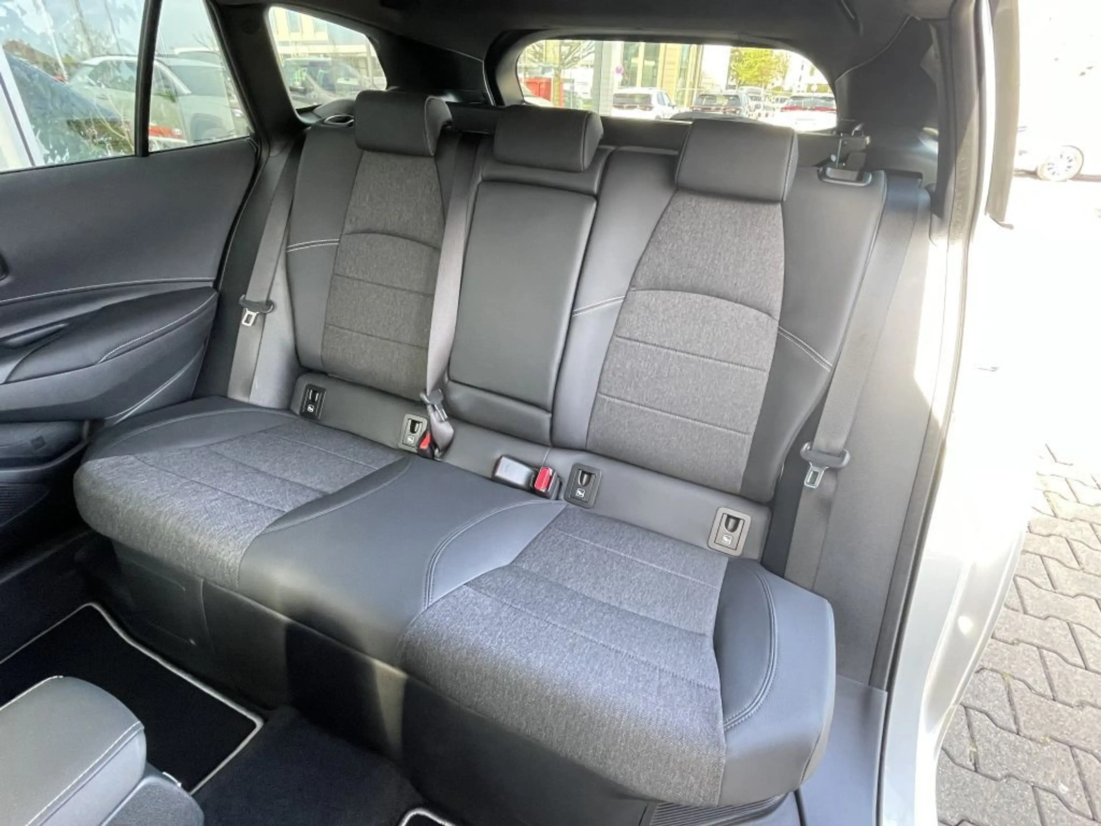 Toyota Corolla 1.8 Hybrid Touring Sports Teamplayer*Technik-Paket — photo 12