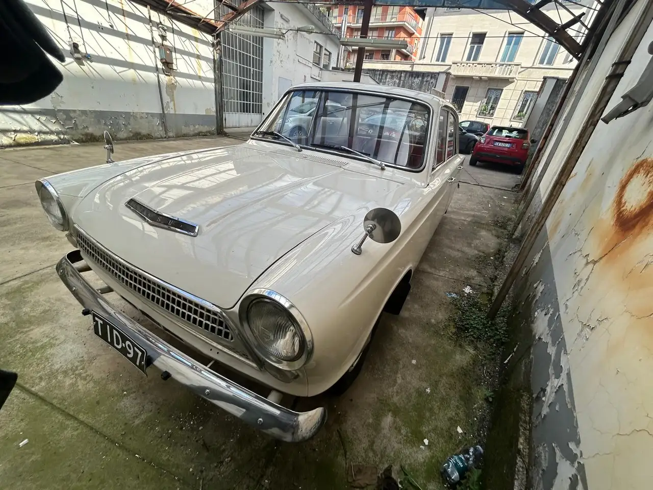 Ford Cortina 5 porte, foto 2