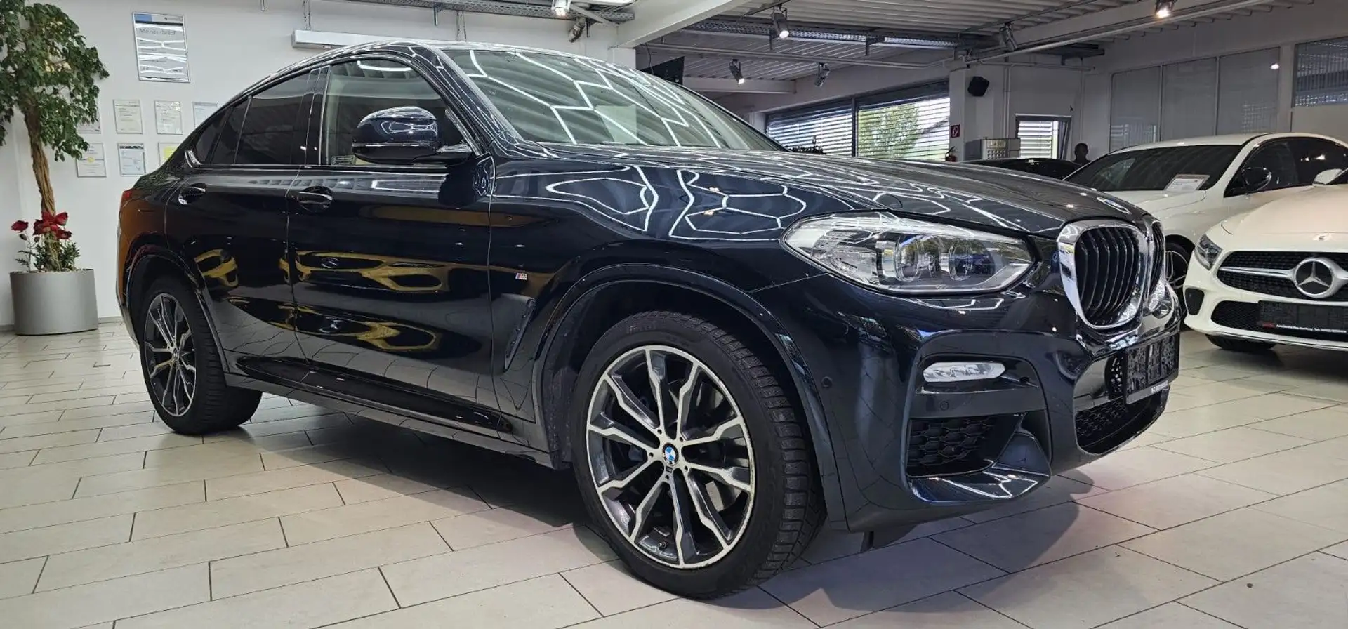 BMW X4 xDrive 30 d M Sport Kamera Voll-Leder Navi LE Чёрный - 2