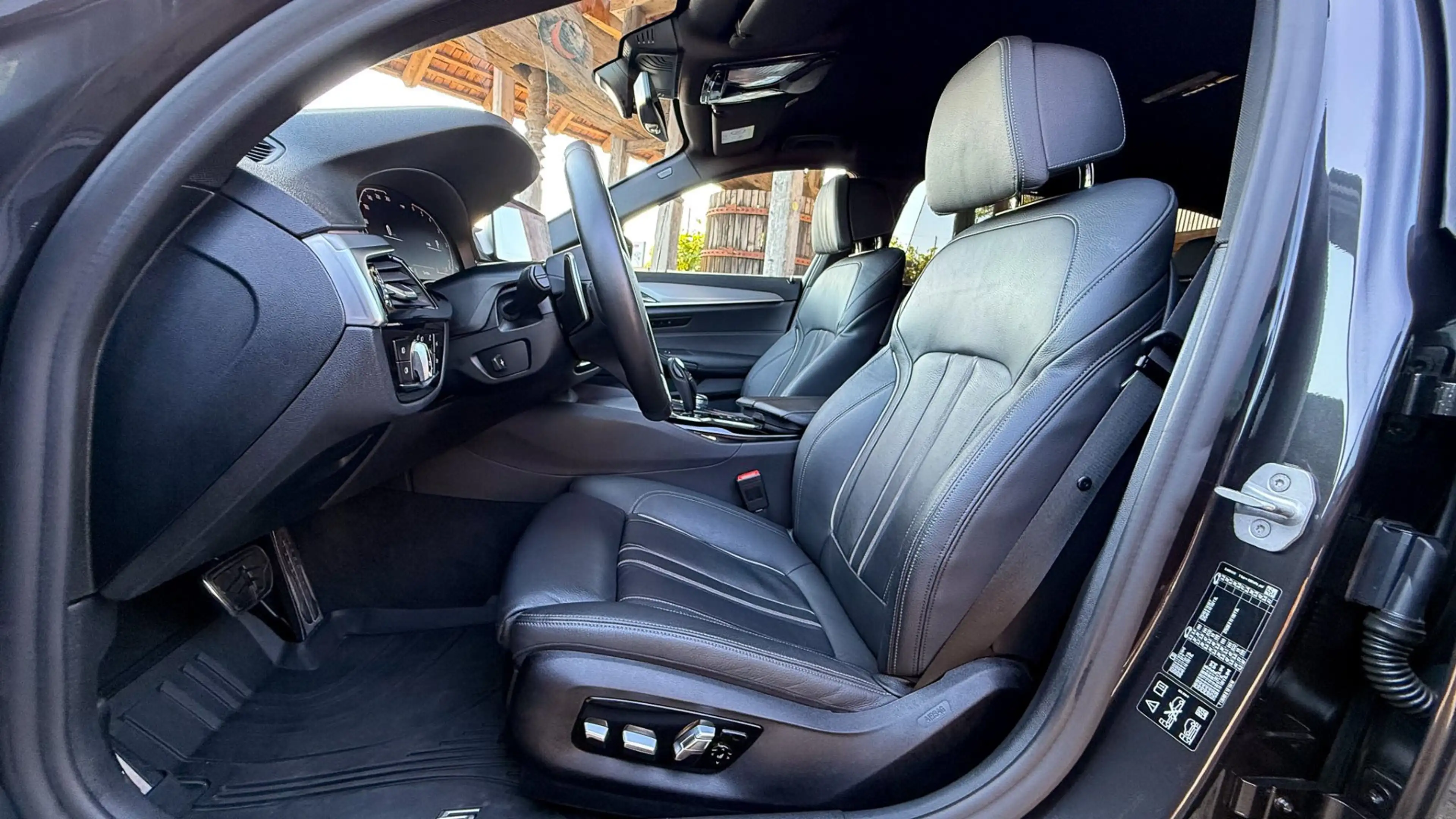 BMW 530 d xDrive M-Sportpaket — photo 13