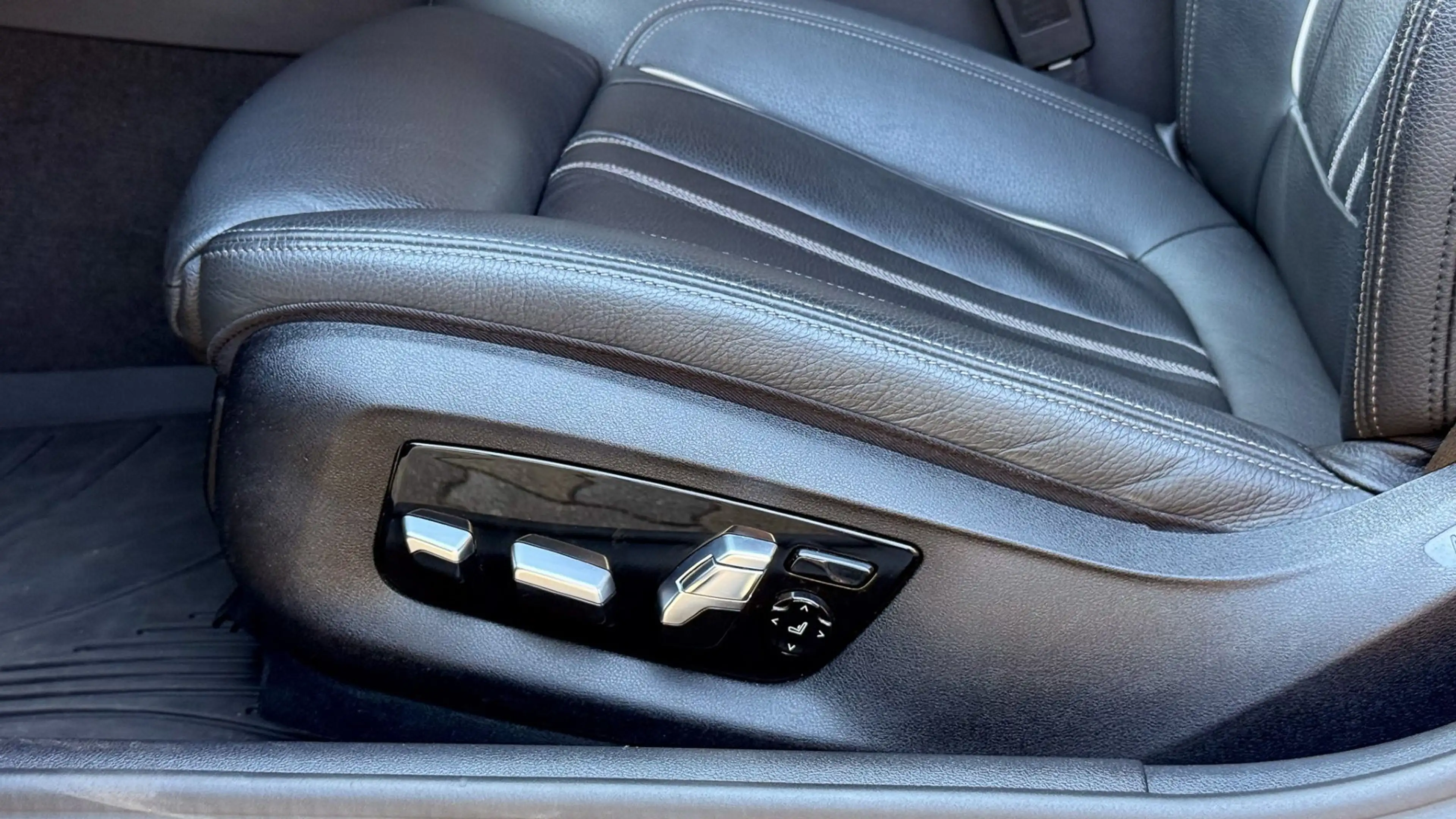 BMW 530 d xDrive M-Sportpaket — photo 15