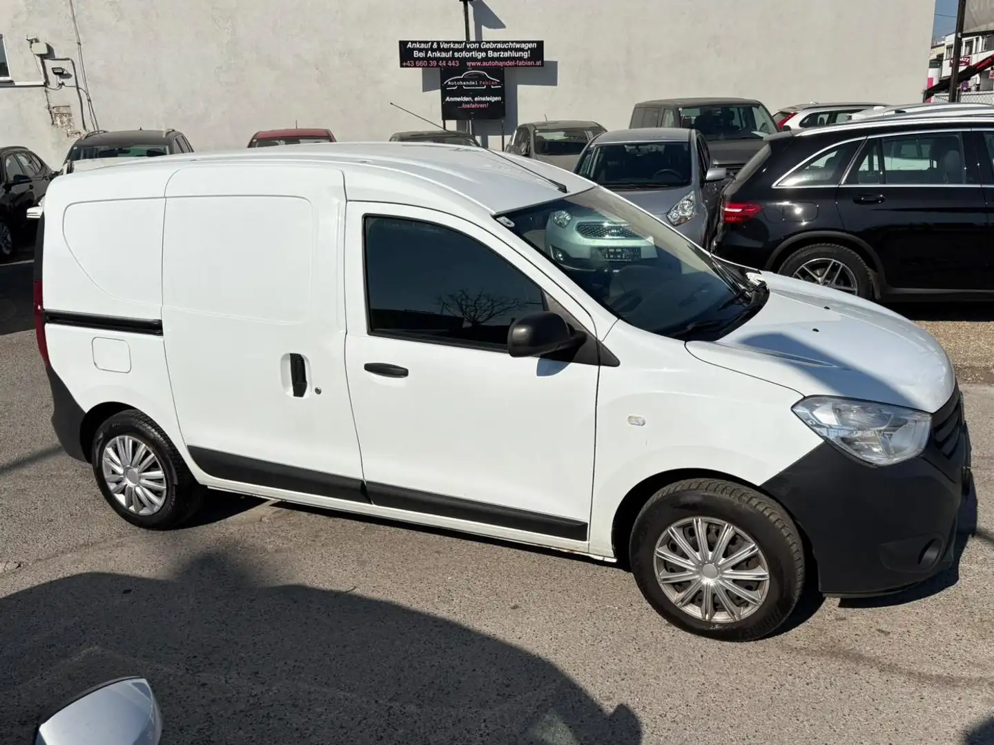 Dacia Dokker Van 1,6 MPI 85 mit Parkhilfe Klima PICKERL 05/2026 Weiß - 2