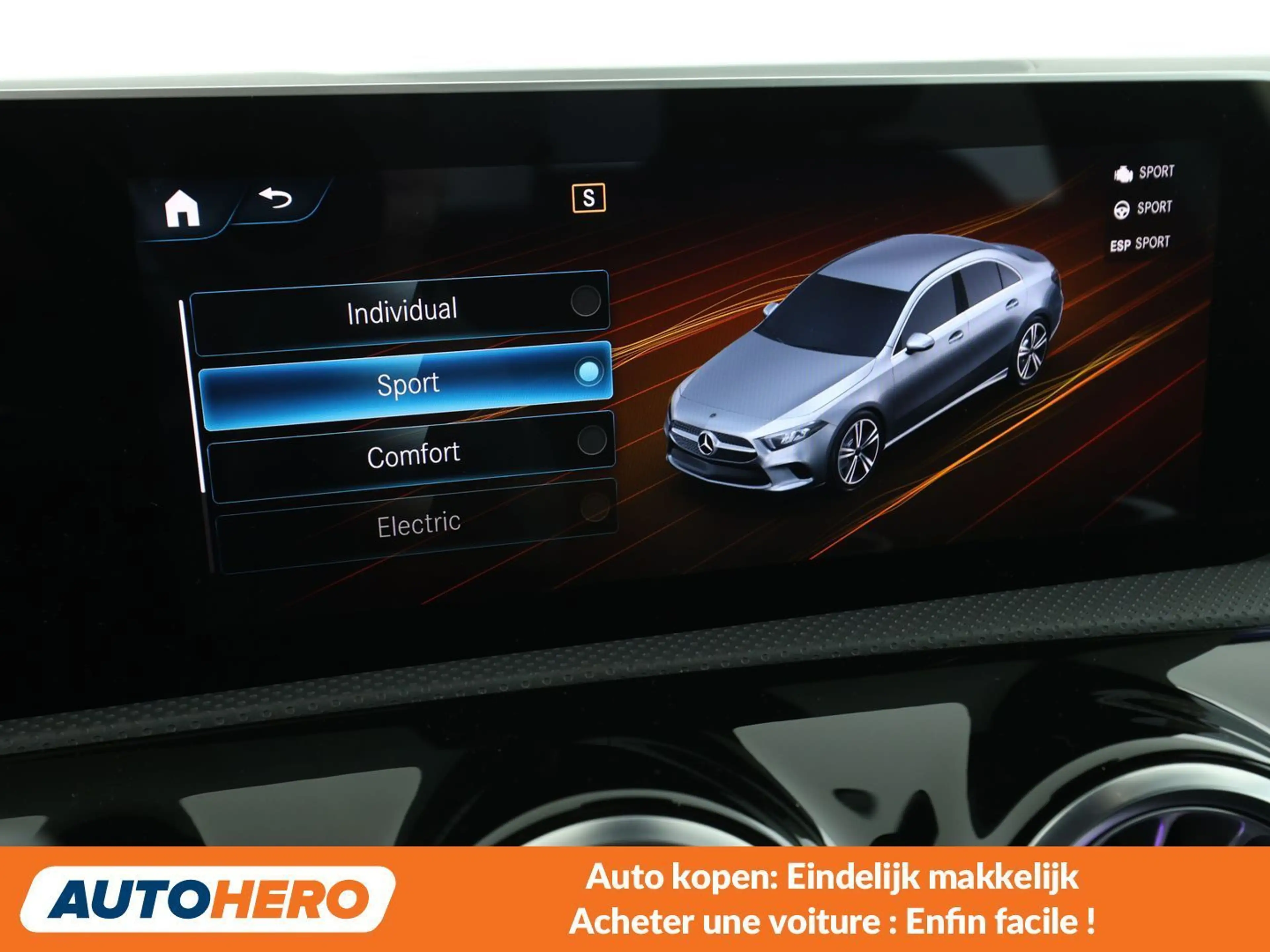 Mercedes-Benz A 250 A 250e AMG Line — photo 11