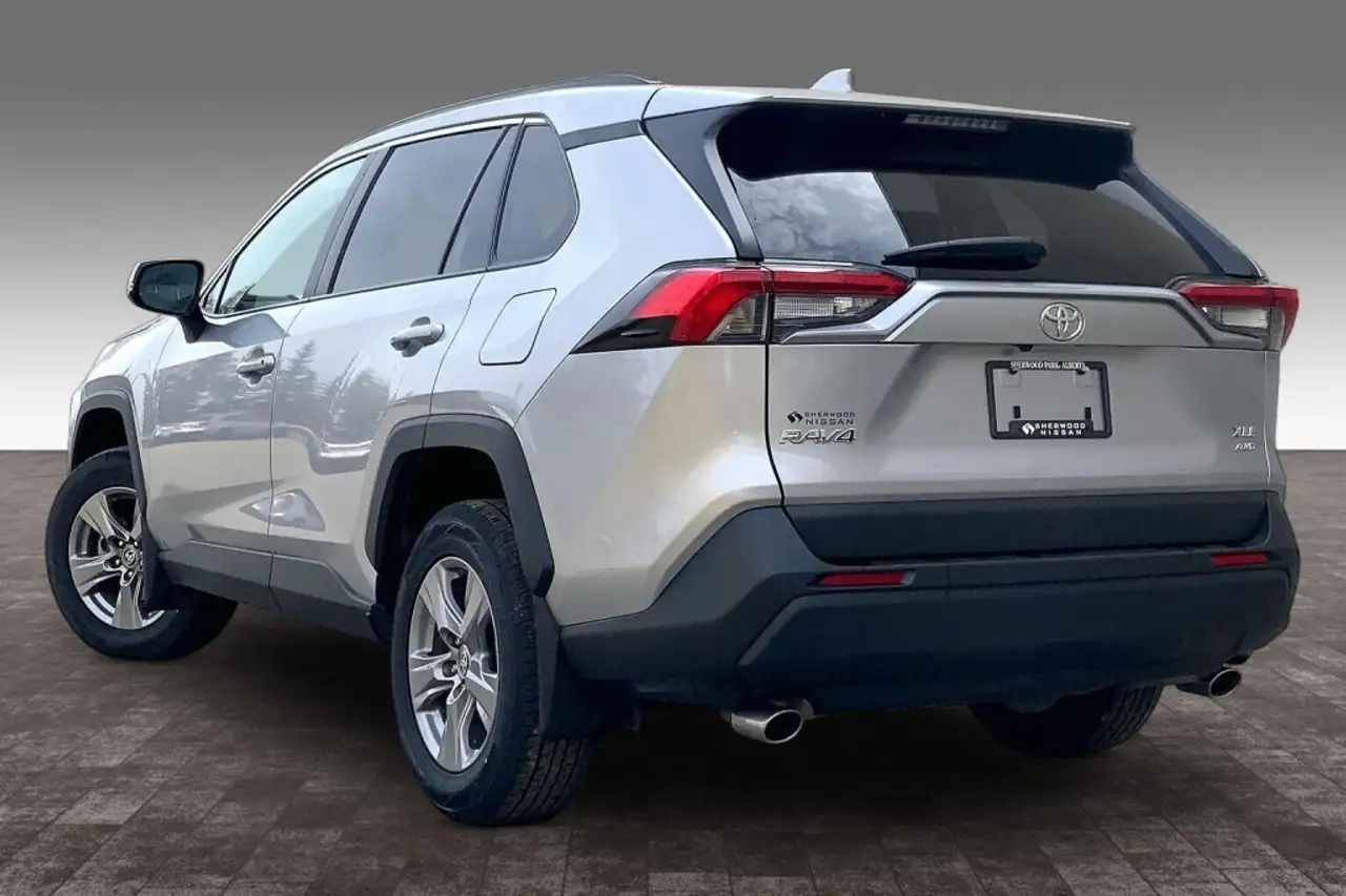 Toyota RAV 4 снимка Toyota RAV 4
