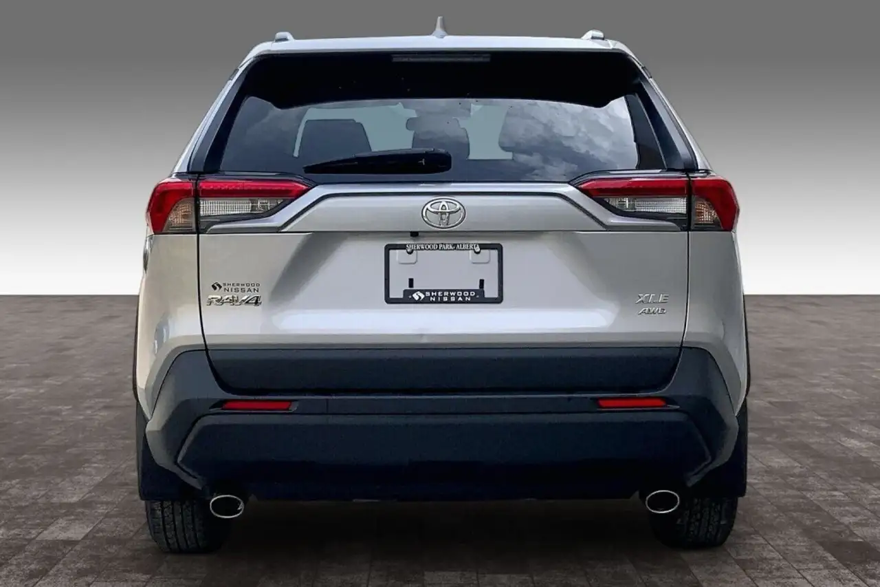 Toyota RAV 4 снимка Toyota RAV 4