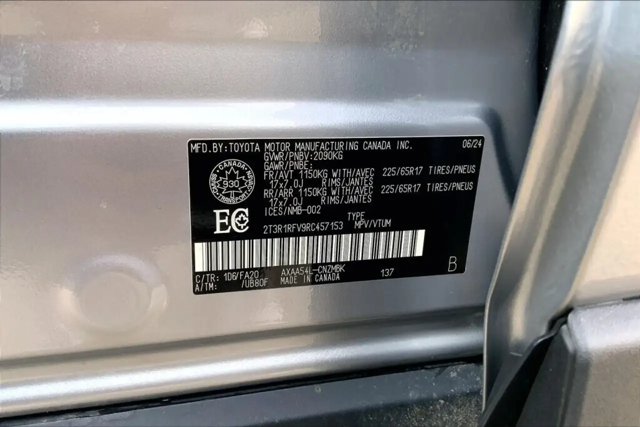 Toyota RAV 4 снимка Toyota RAV 4