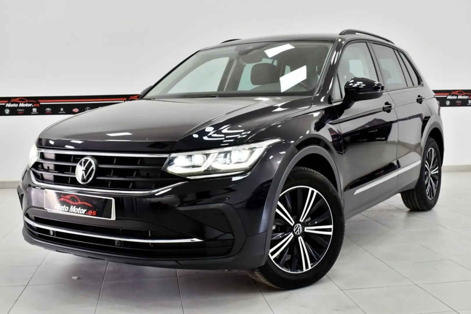 Volkswagen Tiguan 2.0TDI Life DSG 110kW Negro - 1