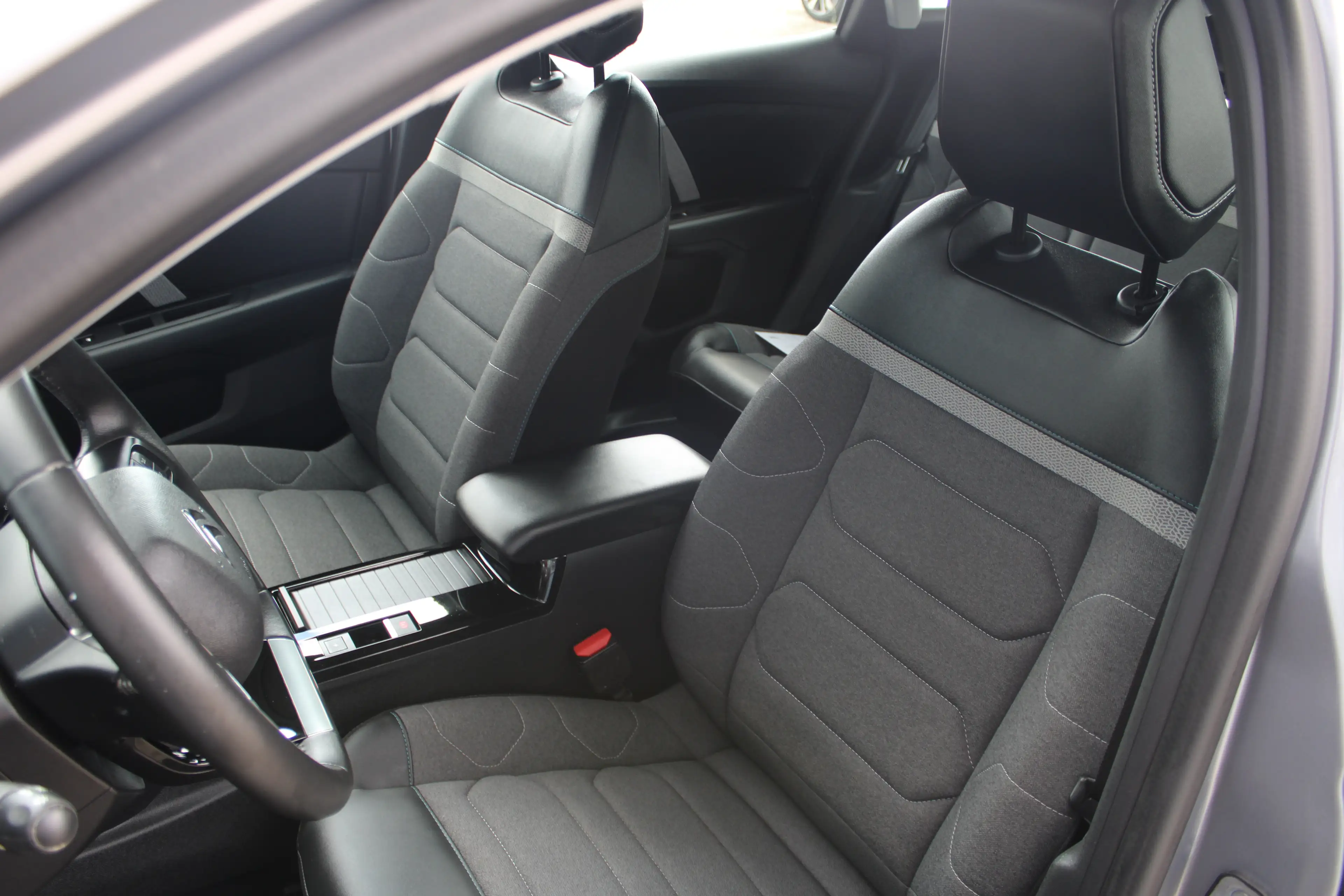 Citroen E-C4 Electric You 50kWh Cruise Control | Climate Control | Andro — photo 11