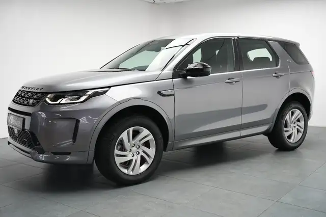 Land Rover Discovery Sport view 6