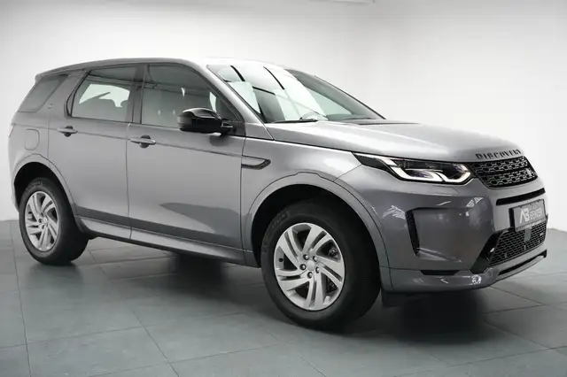 Land Rover Discovery Sport view 5