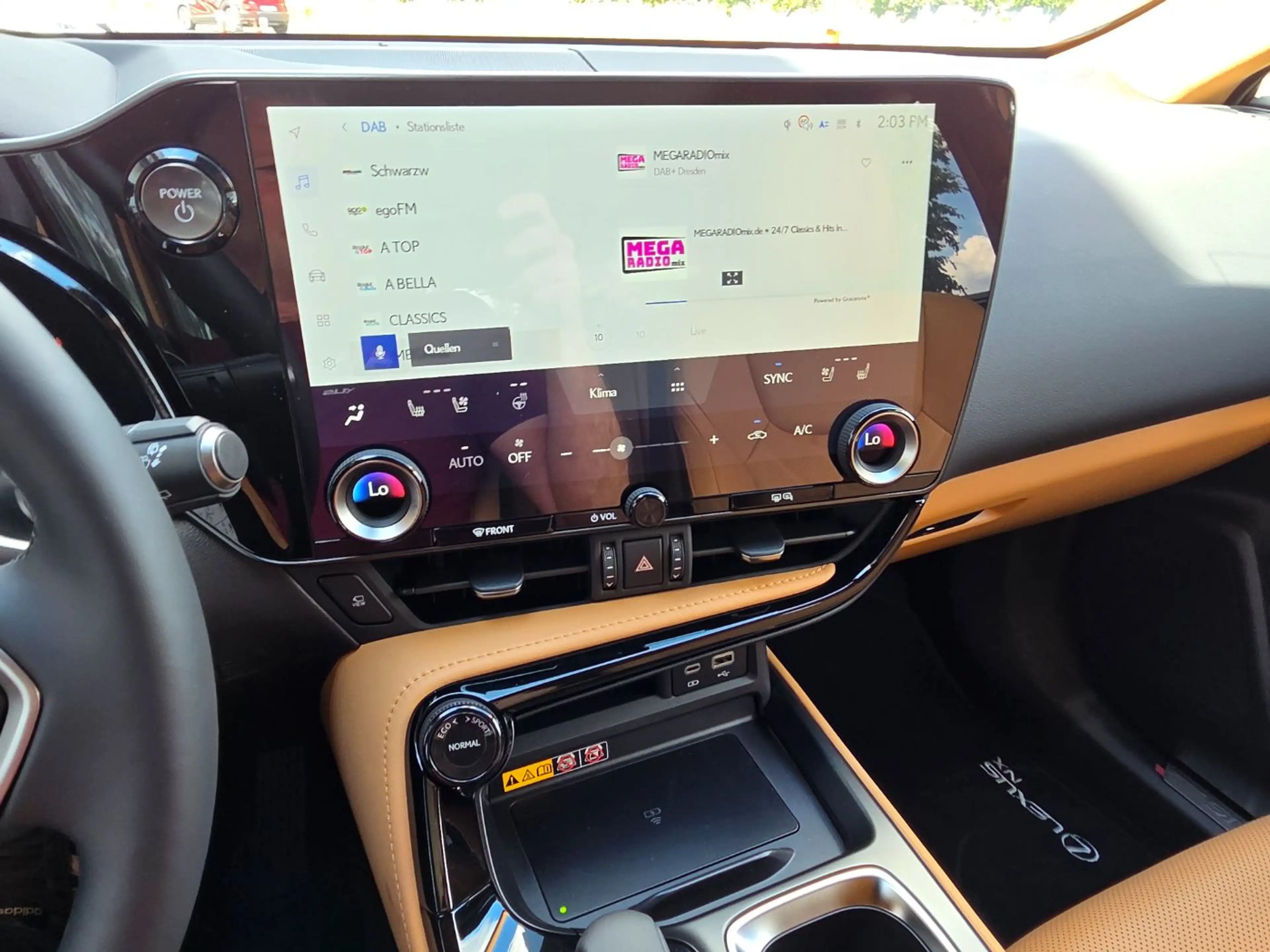 Lexus NX 450h+ Plug-in Business Line LED, SHZ, 360°Kam. — photo 11