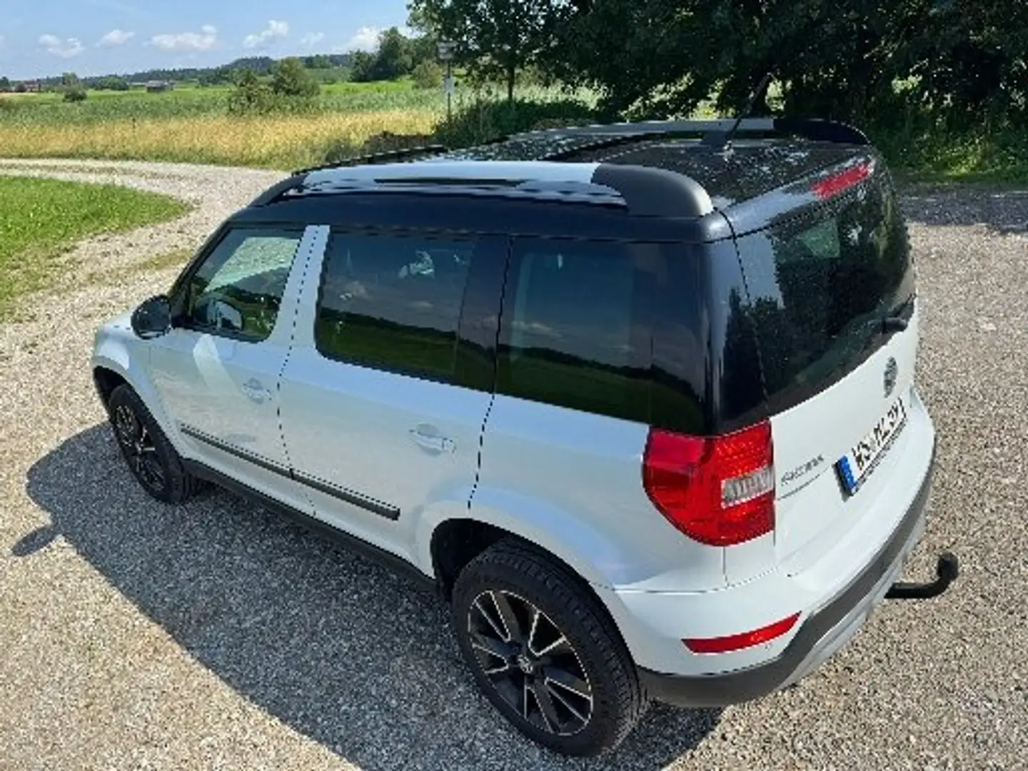 Skoda Yeti Yeti Outdoor 2.0 TDI 4x4 Ambition Wit - 2