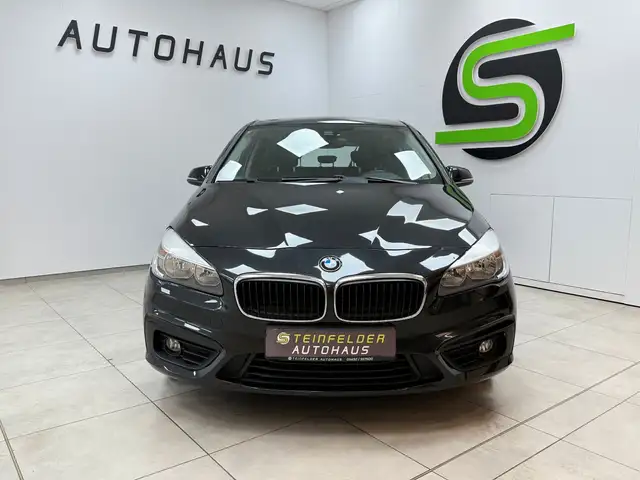 BMW 2 Series view 2