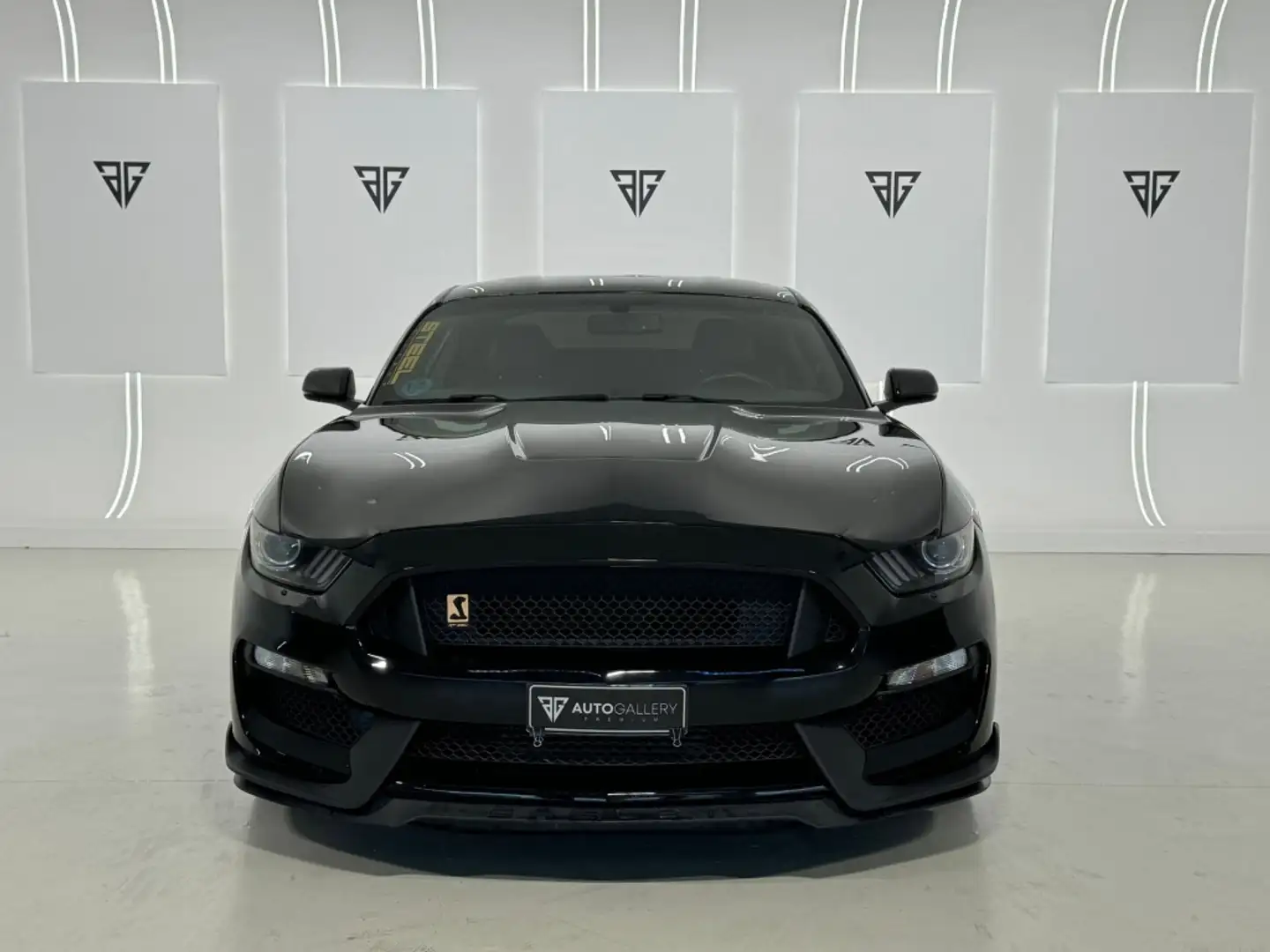 Ford Mustang Fastback 2.3 EcoBoost Aut. Noir - 2