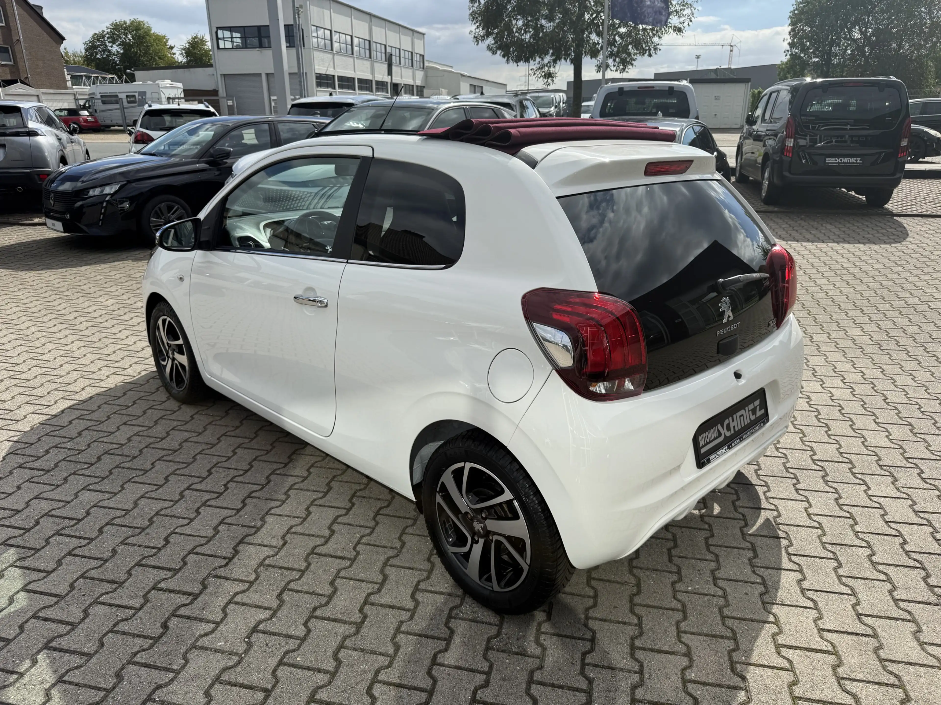 Peugeot 108 Allure TOP — photo 7