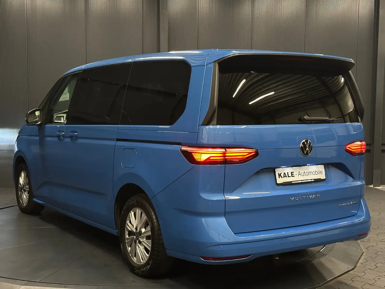 Volkswagen T7 Multivan Life eHybrid lang 4MOTION *VW GARANTIE*H&K*AHK* 3