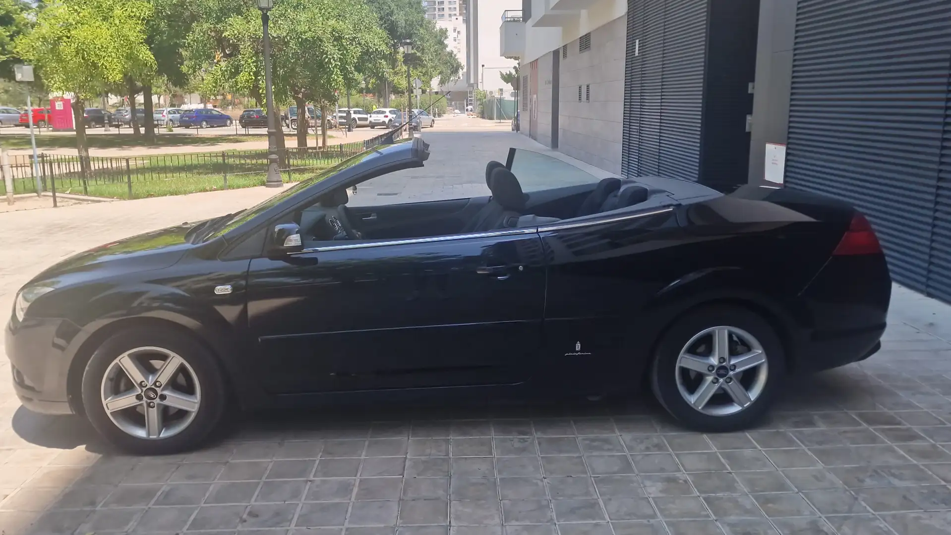 Ford Focus CC Focus C.C. 1.6 Trend Trend Negro - 1