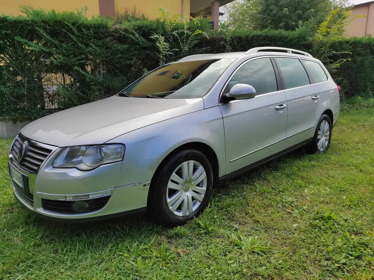 Volkswagen Passat Passat 2.0 TDI DPF Var. DSG Highline Grijs - 1