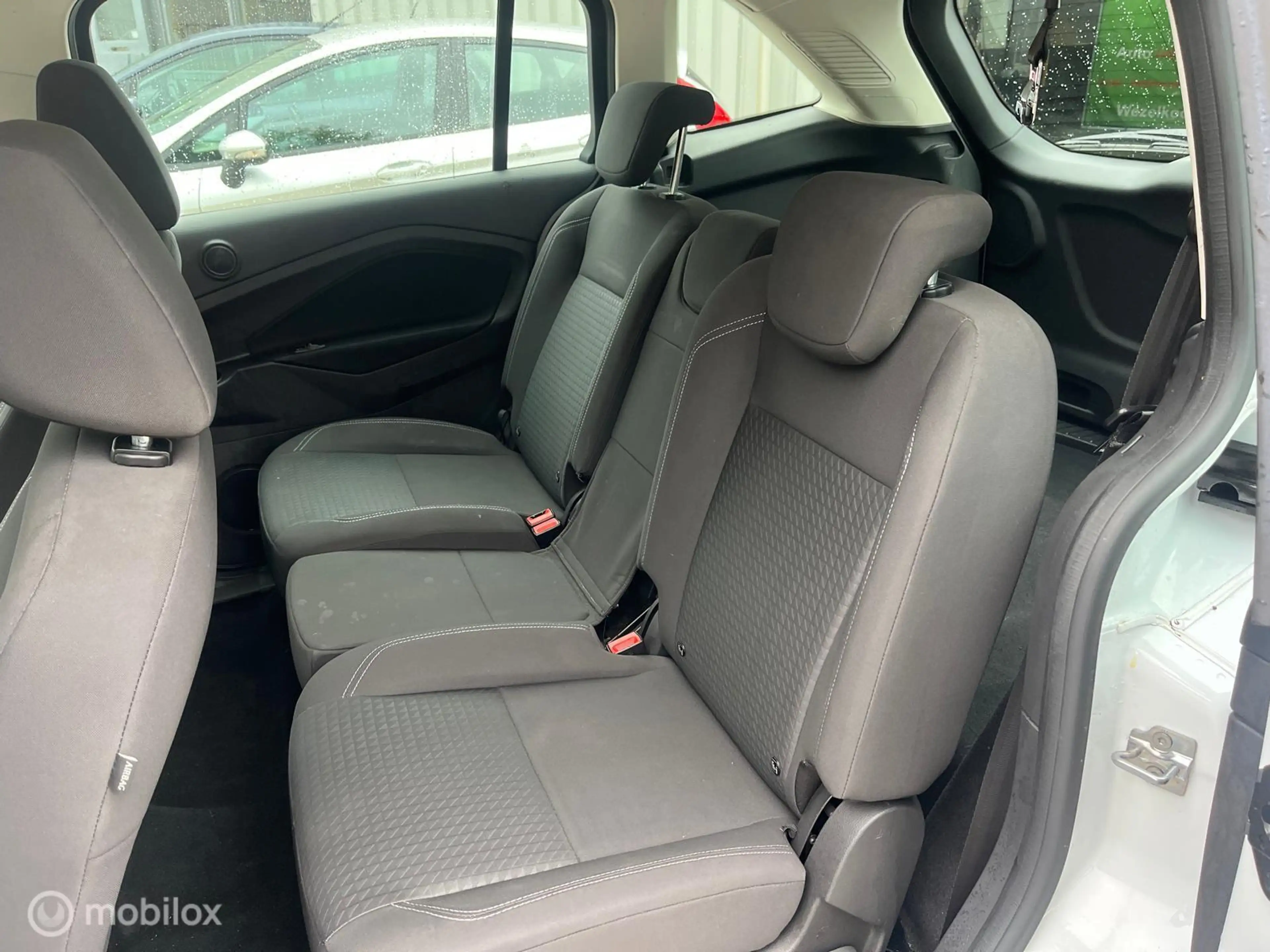 Ford Grand C-Max 1.0 WHITE EDITION — photo 19