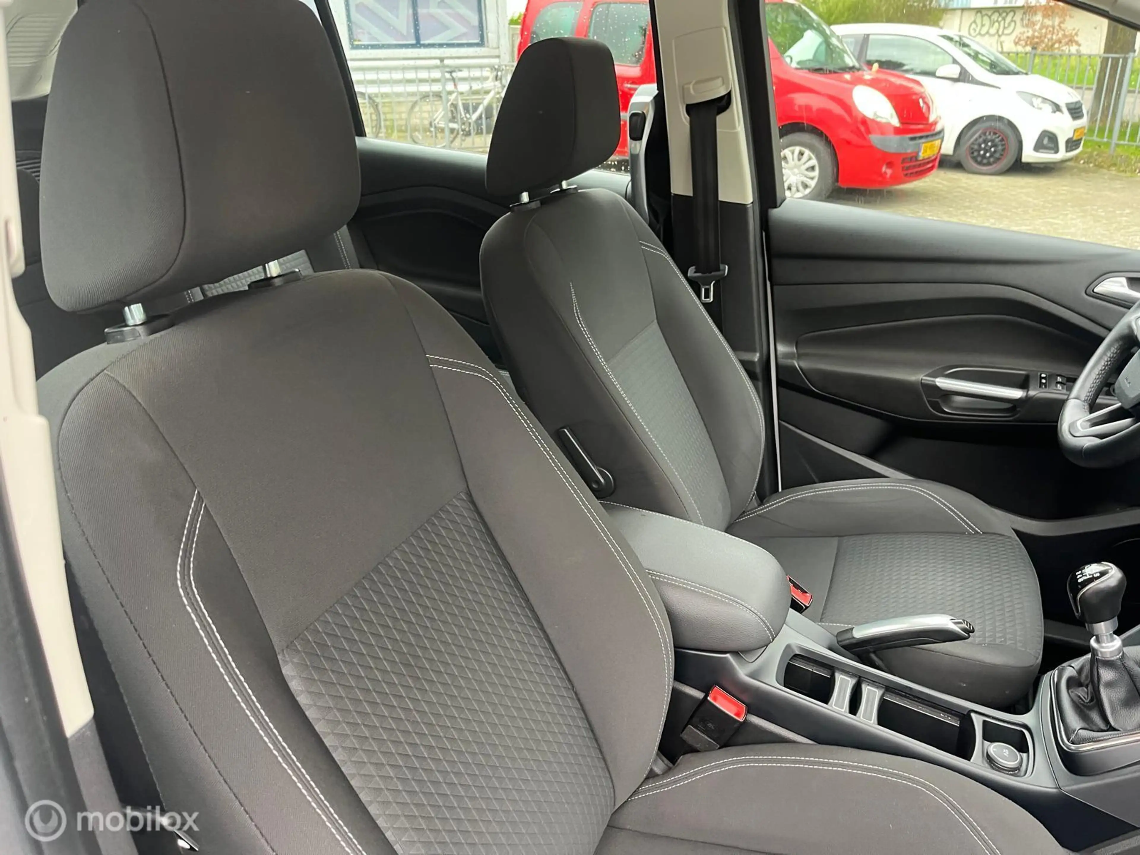 Ford Grand C-Max 1.0 WHITE EDITION — photo 10