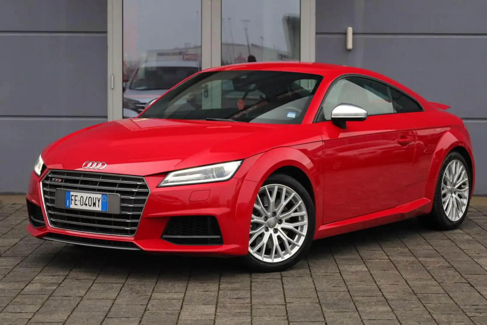 Audi TTS Coupé 2.0 TFSI 310 CV quattro S tronic Rosso - 2