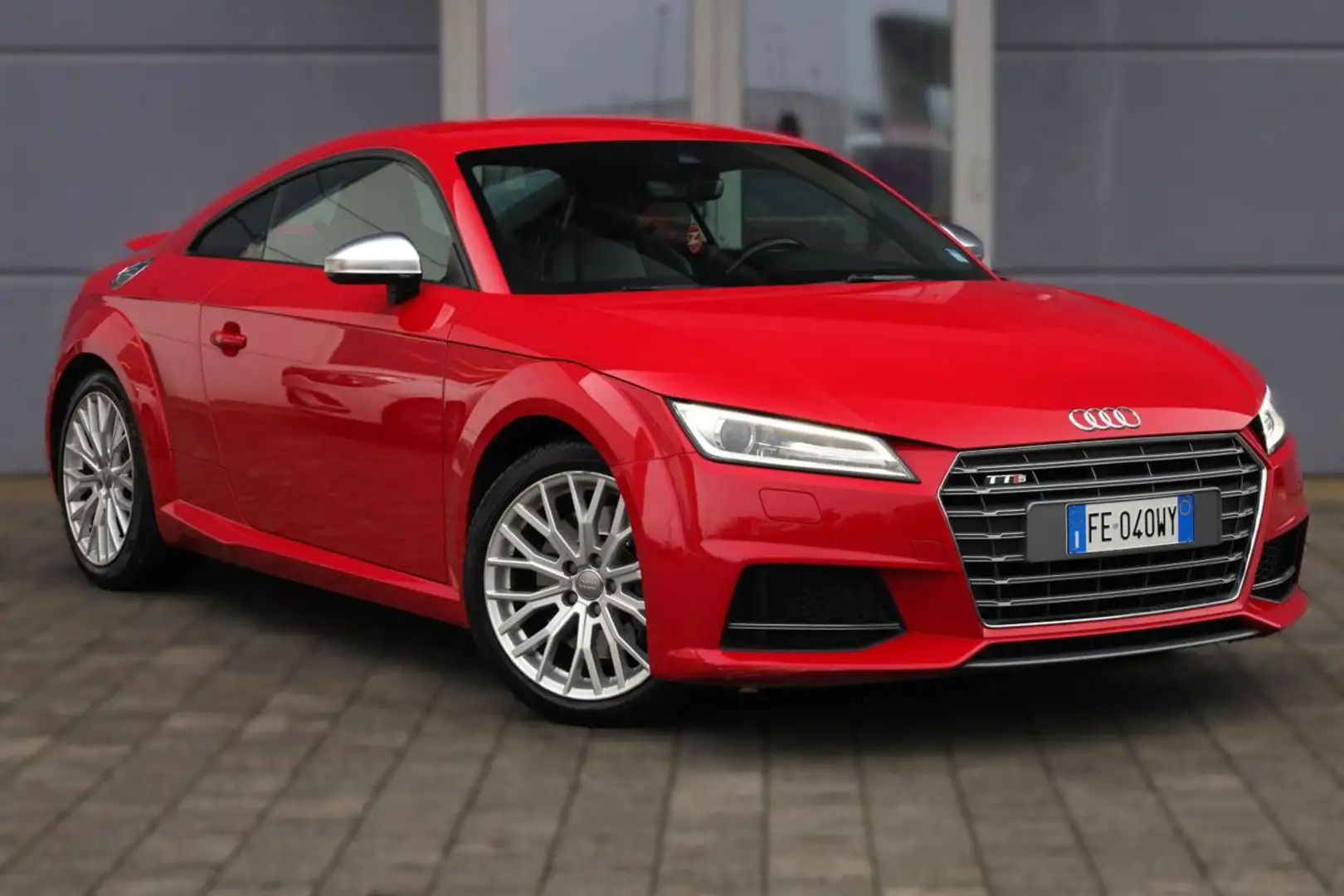 Audi TTS Coupé 2.0 TFSI 310 CV quattro S tronic Rosso - 1