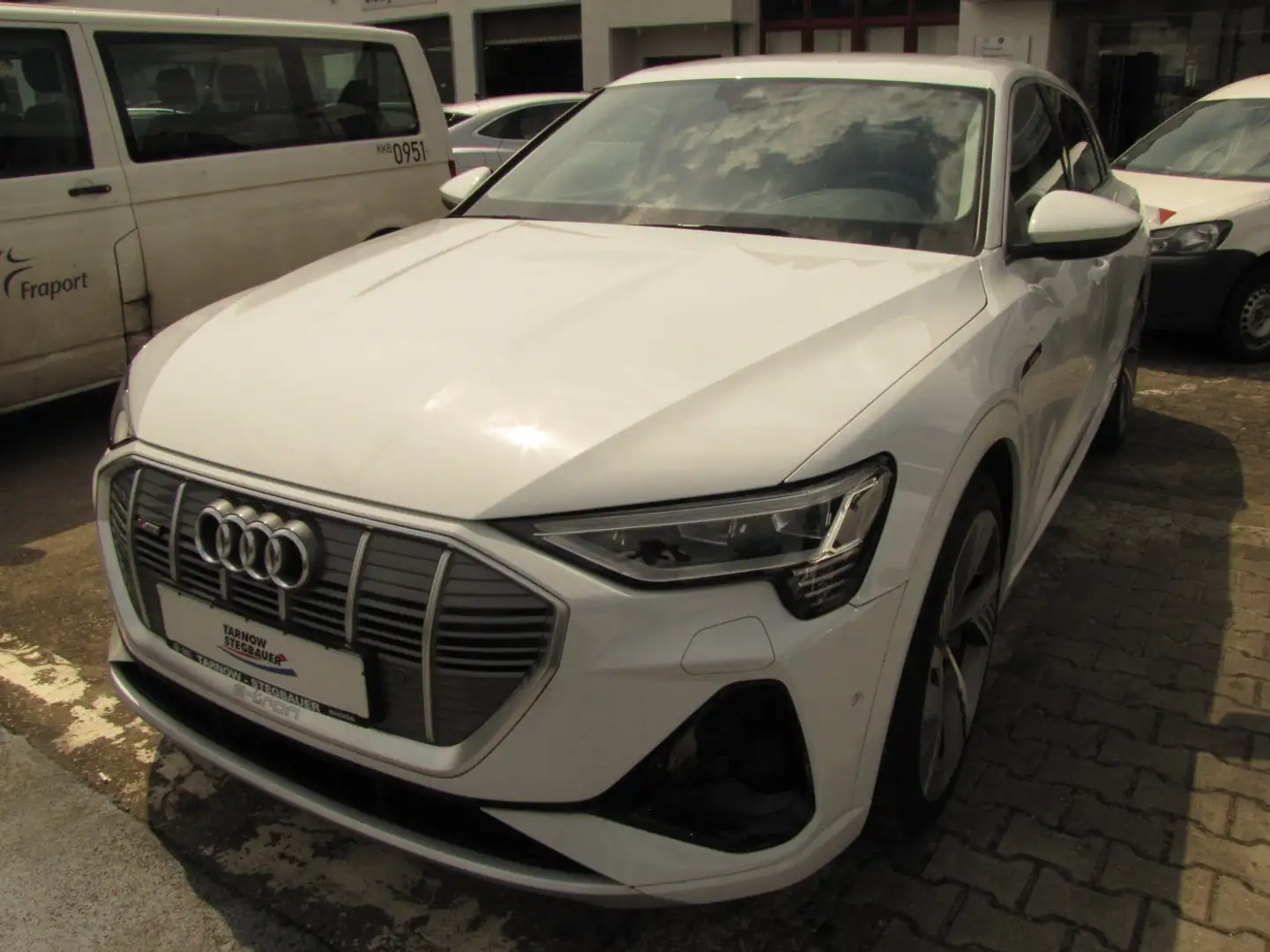 Audi e-tron 55 S line Leder Navi PDC SHZ Kamera B&O Weiß - 2