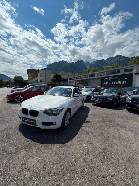 BMW 118 118d xDrive — photo 2