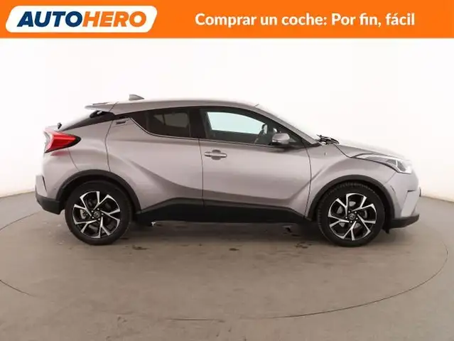 Toyota C-HR view 7