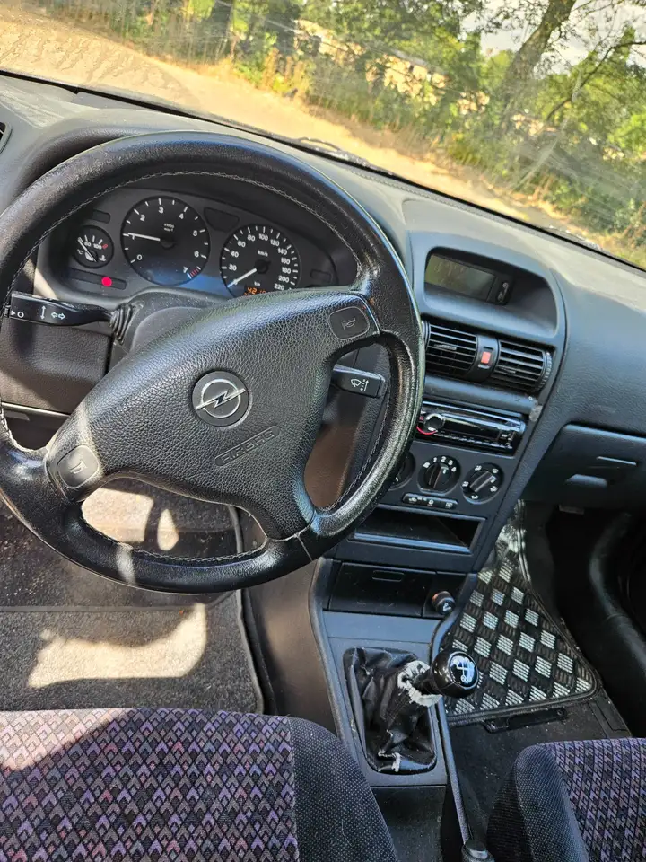 Opel Astra 1.6-16V Comfort, foto 10