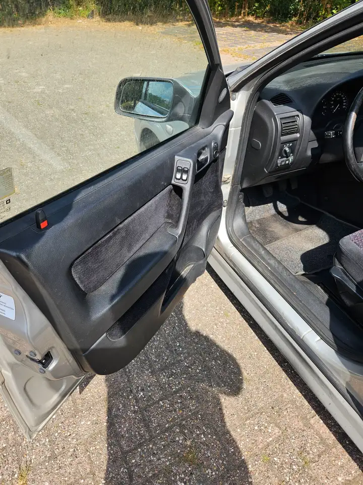 Opel Astra 1.6-16V Comfort, foto 11