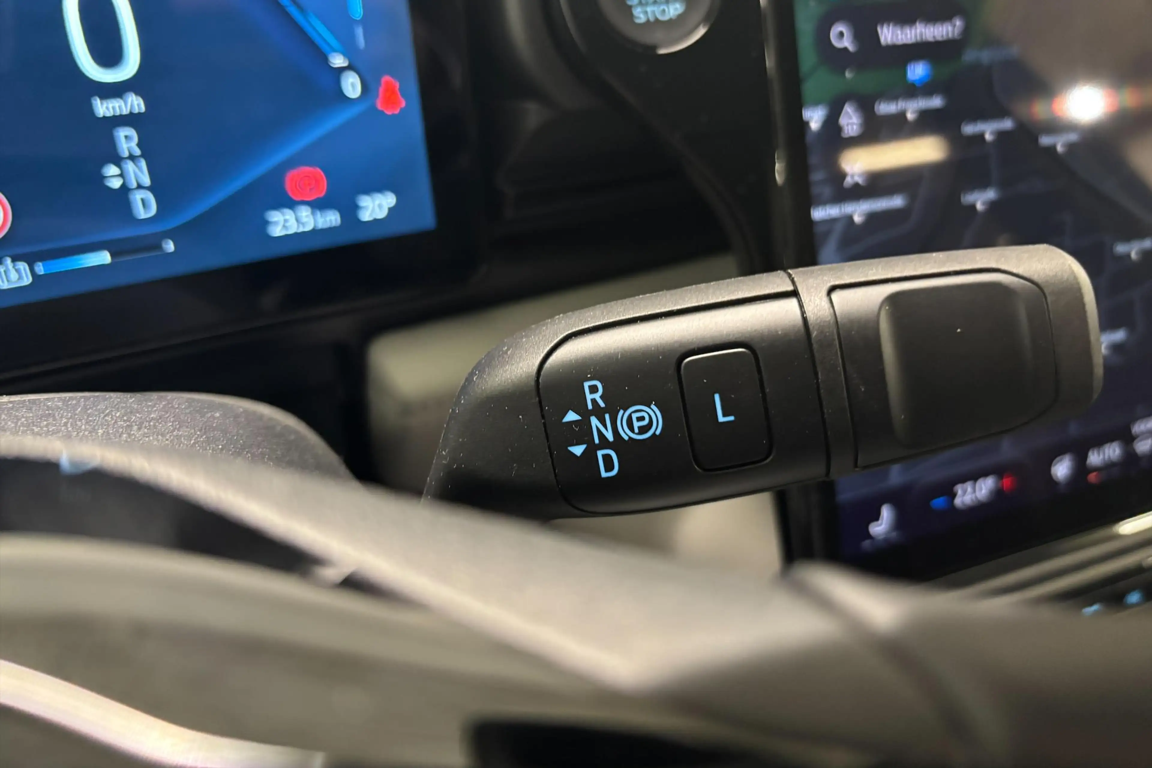 Ford Puma Gen-E Premium 44 kWh — photo 9