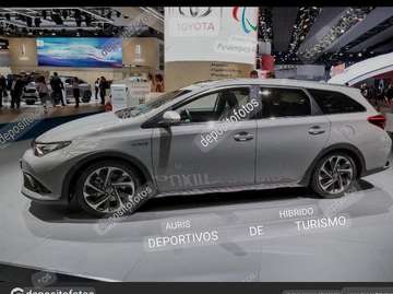 Auris Touring Sports hybrid 140H Business Business