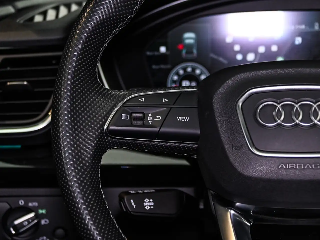 Audi Q5 снимка Audi Q5