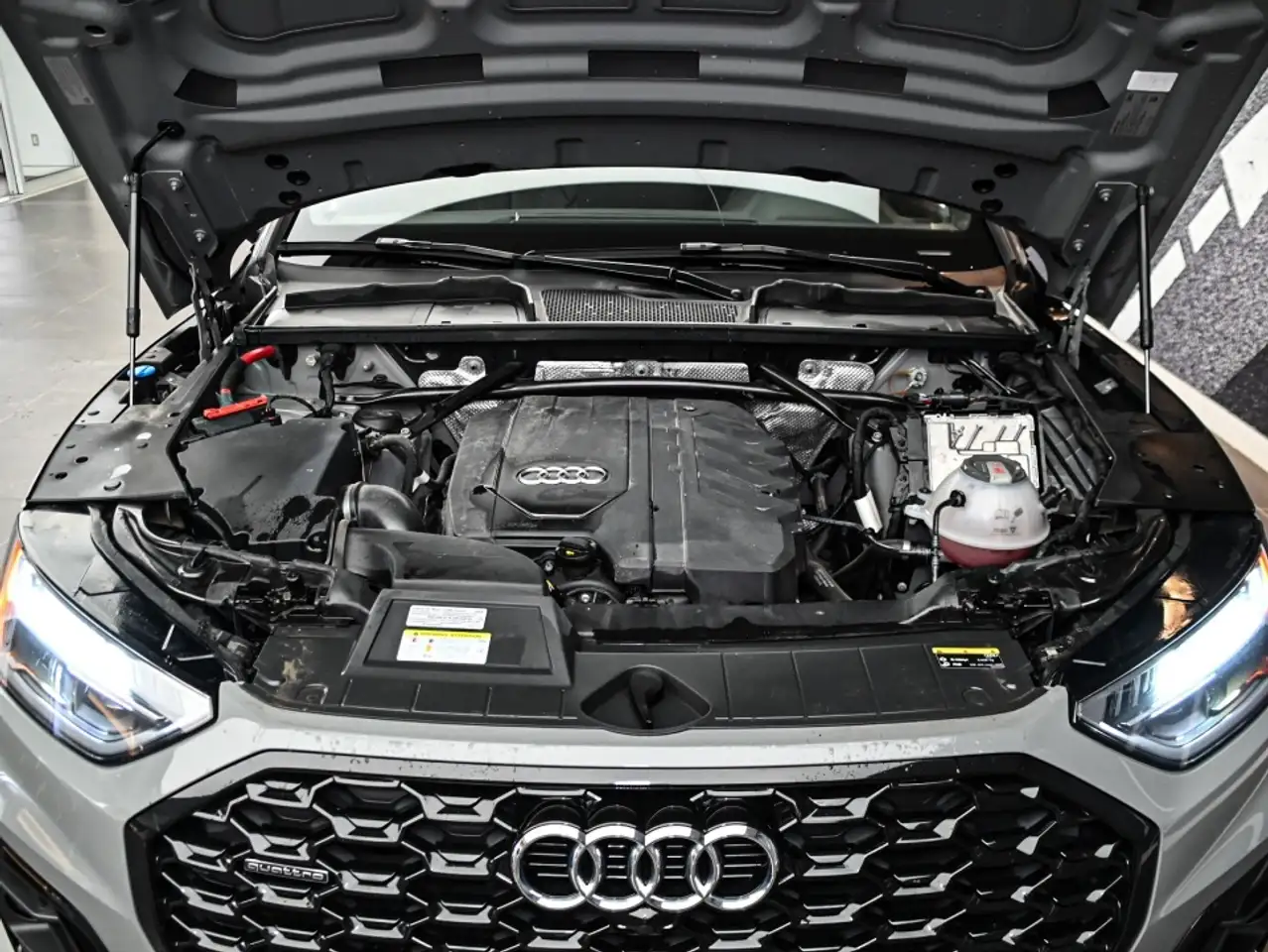 Audi Q5 снимка Audi Q5