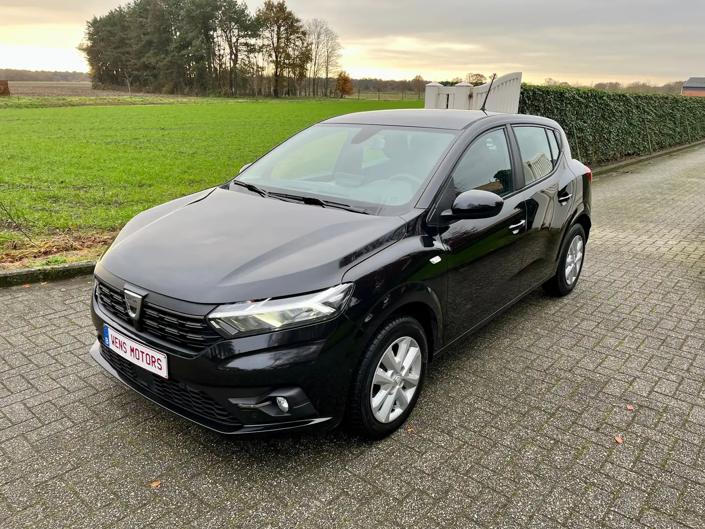 Dacia Sandero 1.0 ECO-G Comfort 2022 Led/Carplay/Camera/Cruise Negro - 1