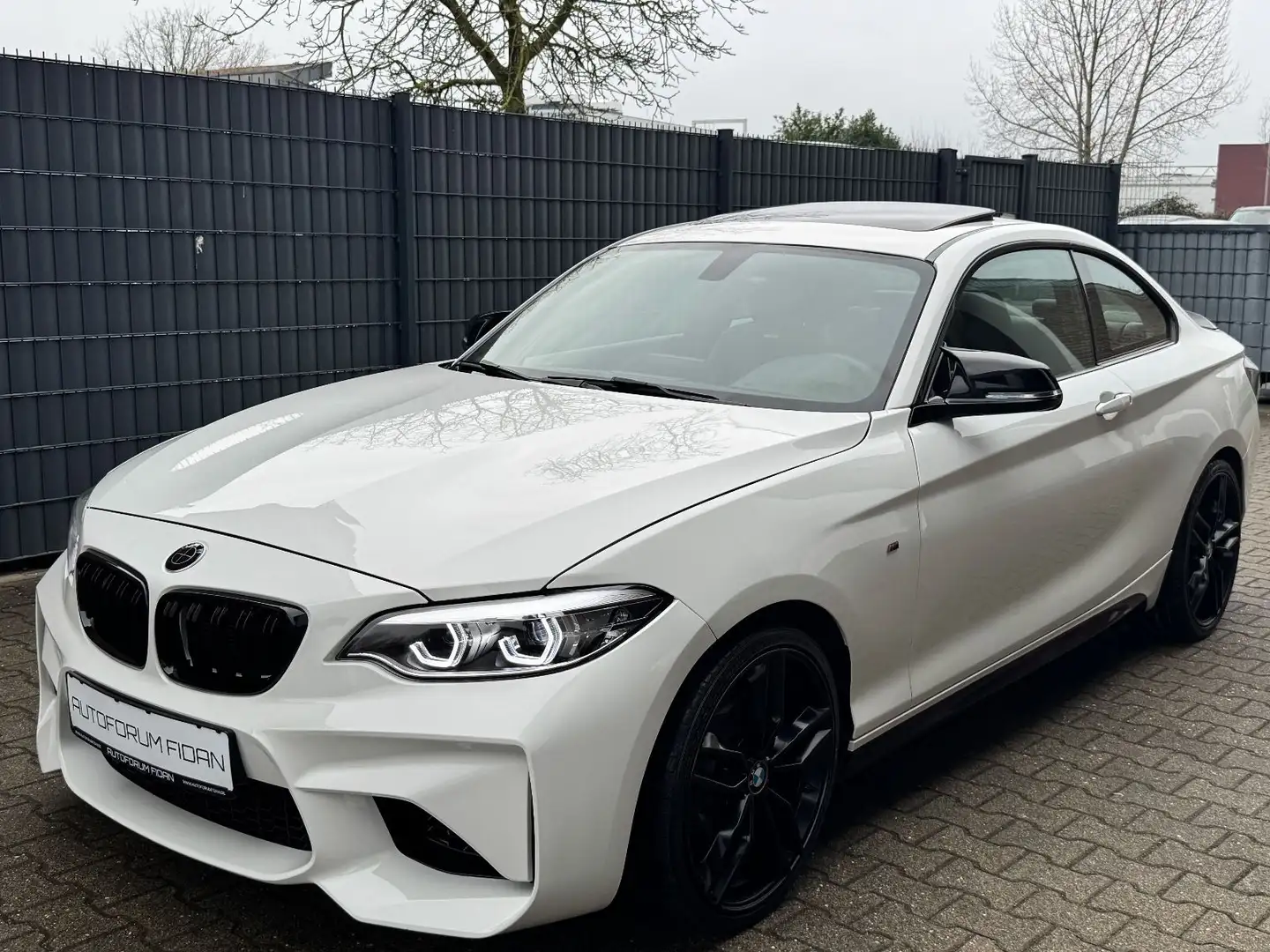 BMW 228 i Coupé M2-OPTIK|245PS|AUTOMATIK|SCHIEBEDACH Weiß - 1