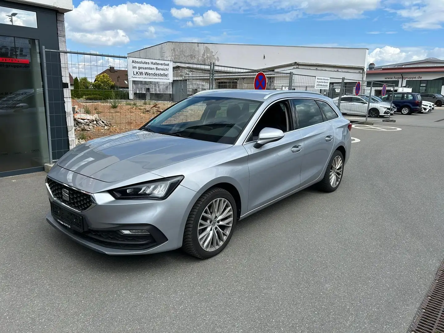 SEAT Leon ST 2.0 TDI DSG Xcellence virt.Cock.|LED|Winter|Nav Silber - 2