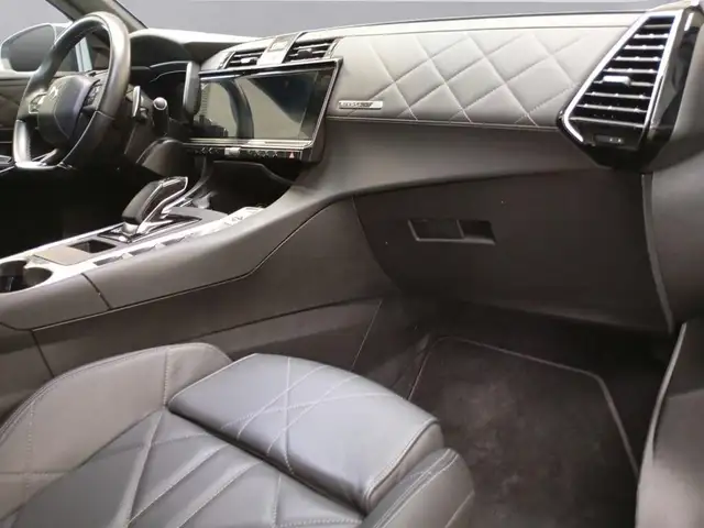 DS Automobiles DS 7 Crossback view 14
