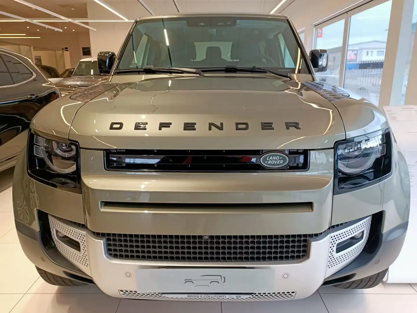 Land Rover Defender Defender 90 3.0D I6 200 CV AWD Auto S Grün - 2