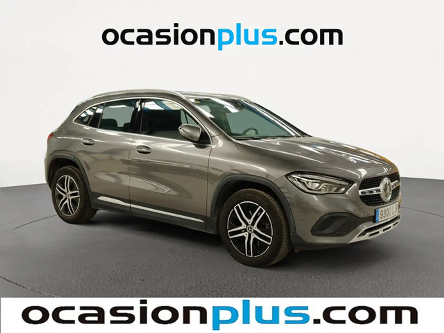 Mercedes-Benz GLA 250 4Matic 8G-DCT Gris - 2