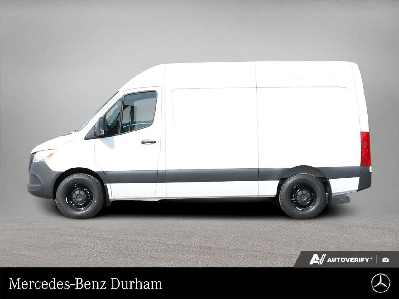 Mercedes-Benz Sprinter снимка Mercedes-Benz Sprinter