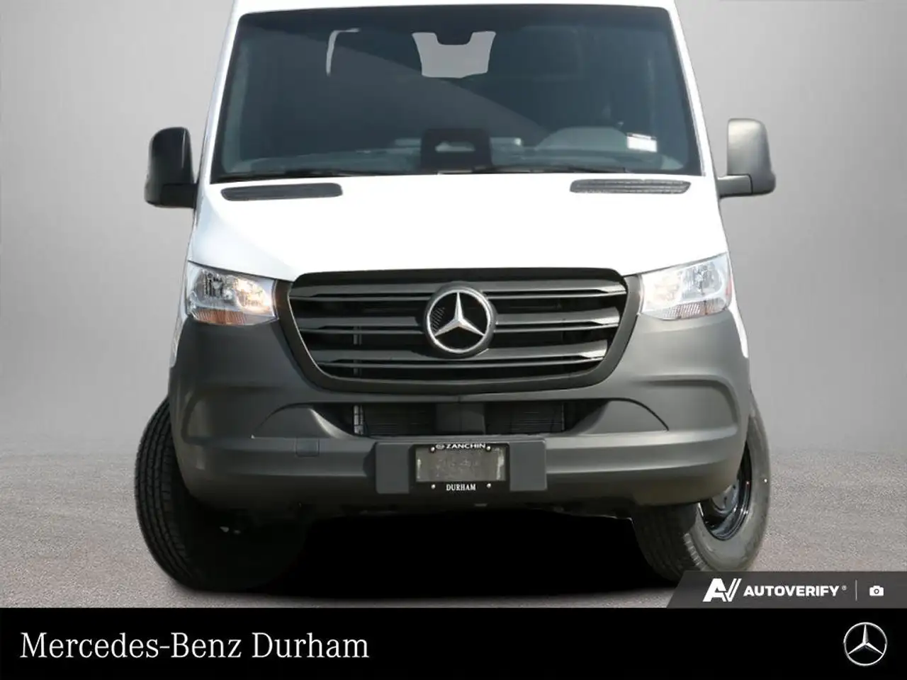 Mercedes-Benz Sprinter снимка Mercedes-Benz Sprinter