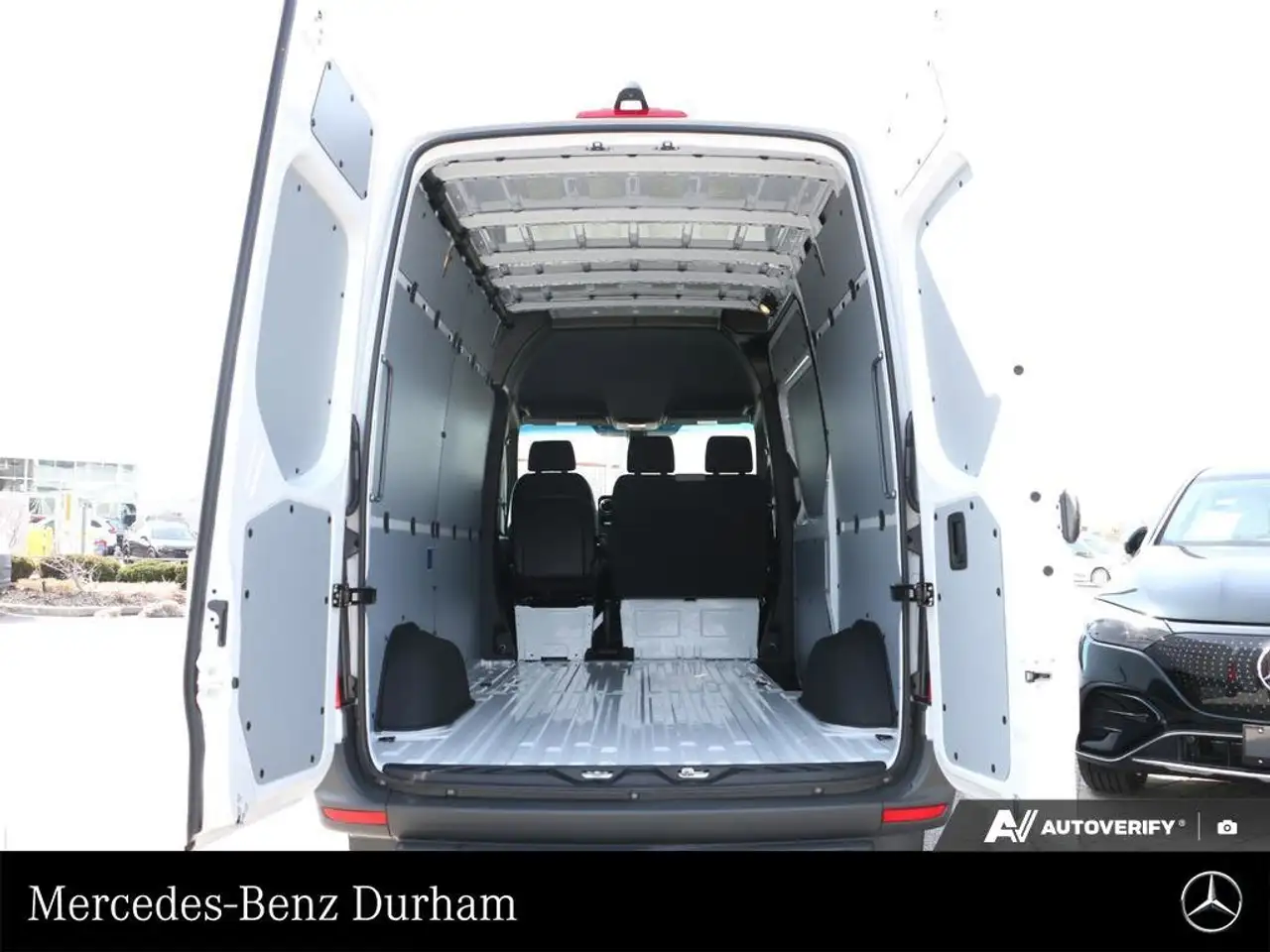 Mercedes-Benz Sprinter снимка Mercedes-Benz Sprinter