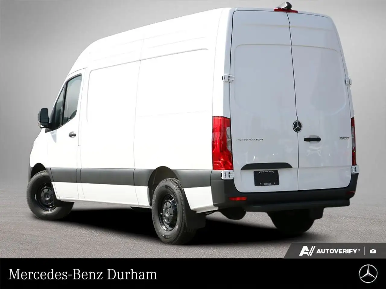 Mercedes-Benz Sprinter снимка Mercedes-Benz Sprinter