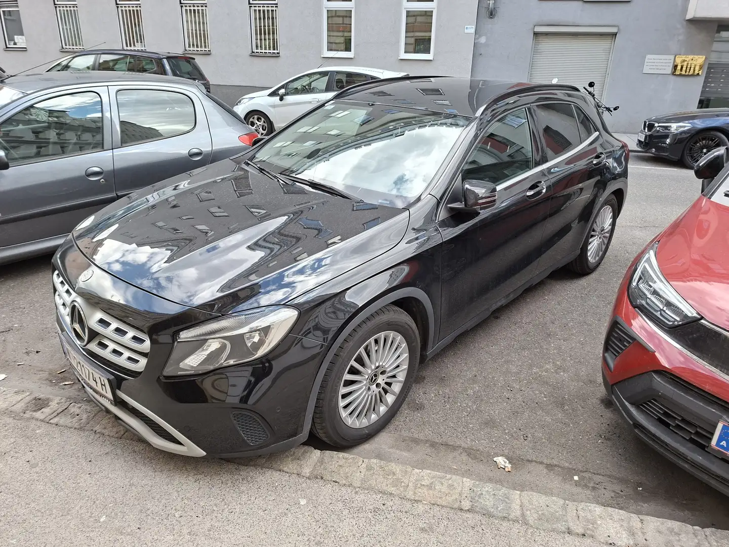 Mercedes-Benz GLA 180 d Aut. - 1