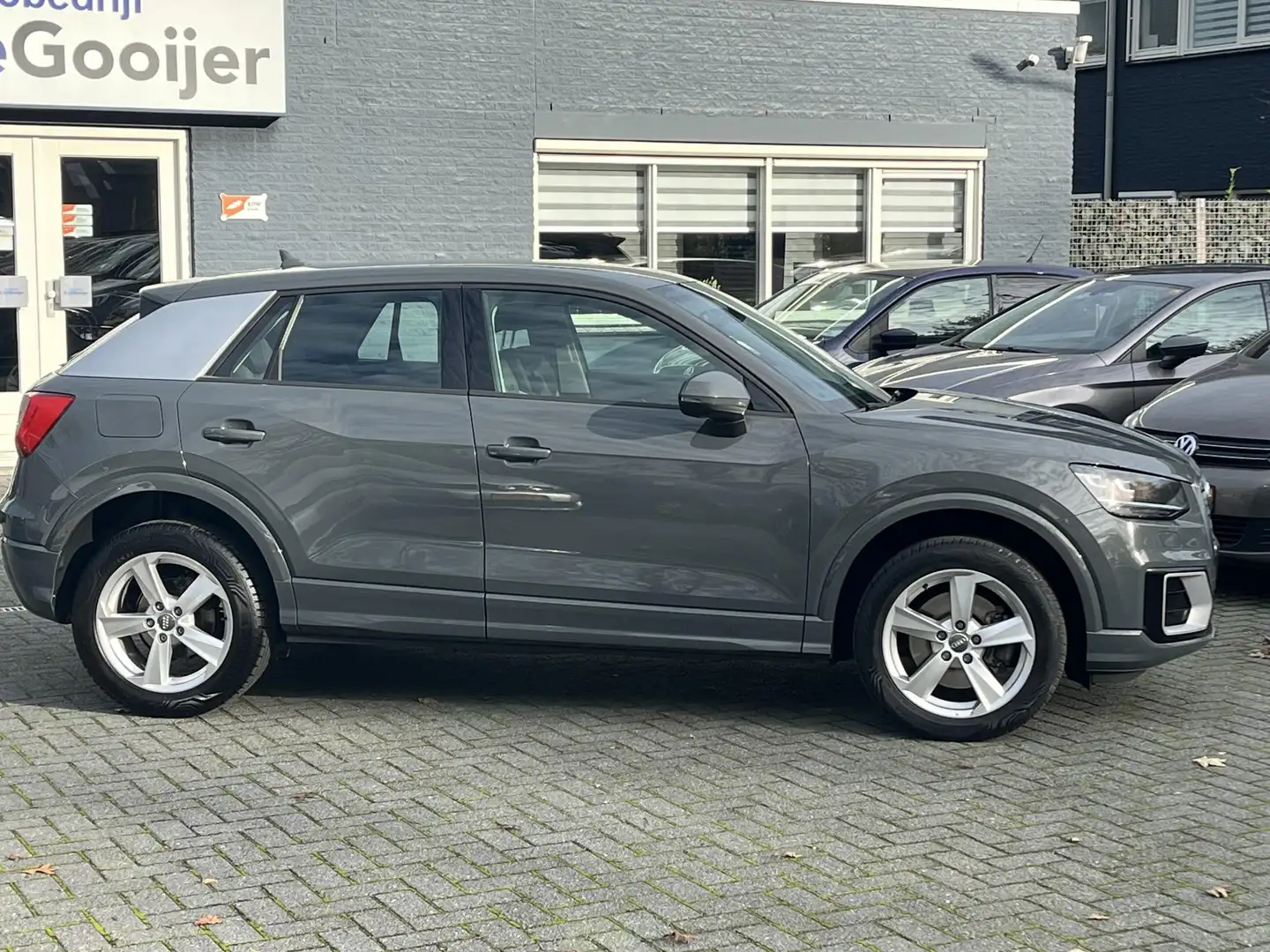 Audi Q2 1.0 TFSi Sport Pro Line | NAV. | AFN. TREKHAAK | Gris - 2